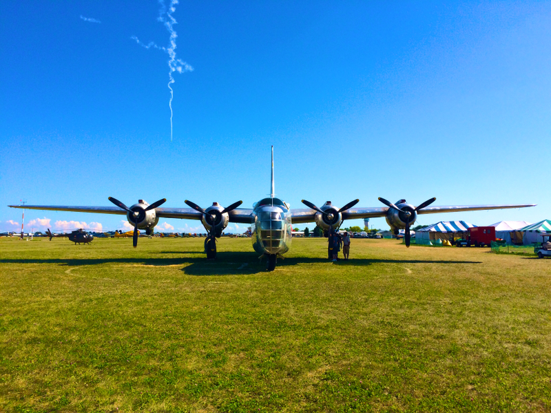 Illustration for article titled EAA AirVenture 2015 Photo Dump